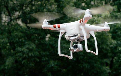 5G網(wǎng)聯(lián)無人機(jī)騰飛！為生產(chǎn)生活插上&ldquo;智慧翅膀&rdquo;